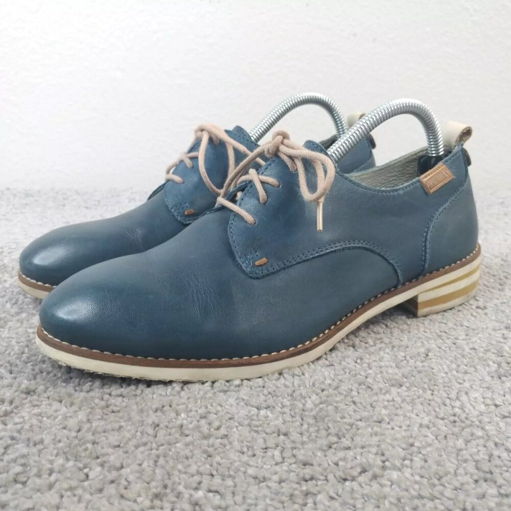 Women's Blue Leather Lace-Up Oxfords